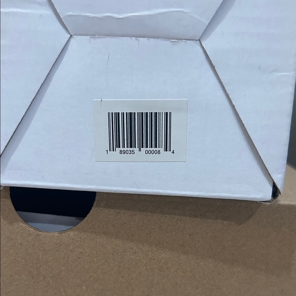 White and Black Shaker Bottle - Picture 3 of 3